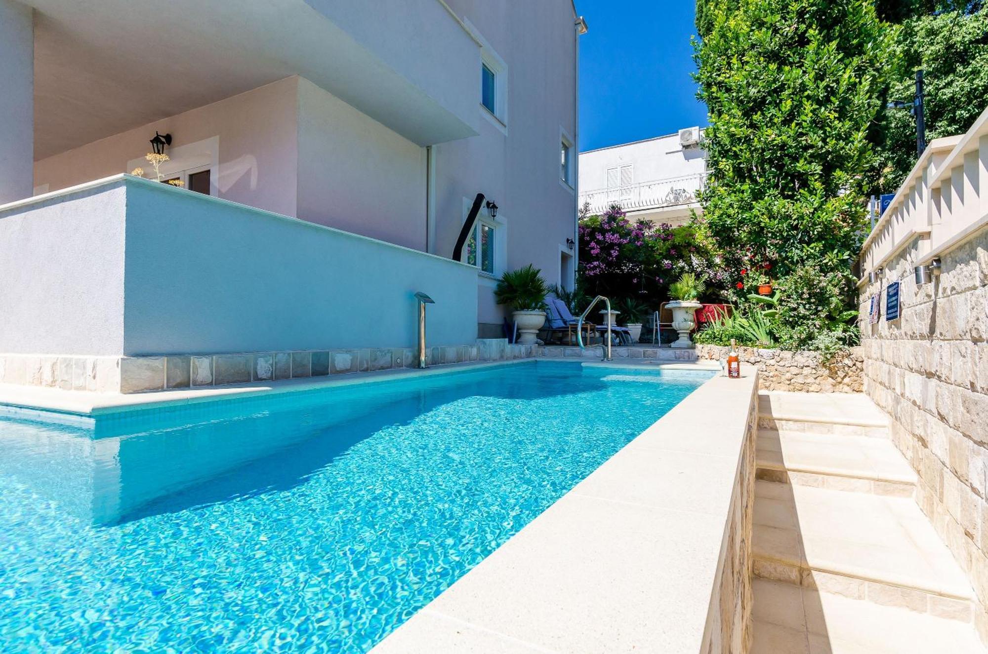 Apartments Villa Aura - Adult Only Ντουμπρόβνικ Εξωτερικό φωτογραφία