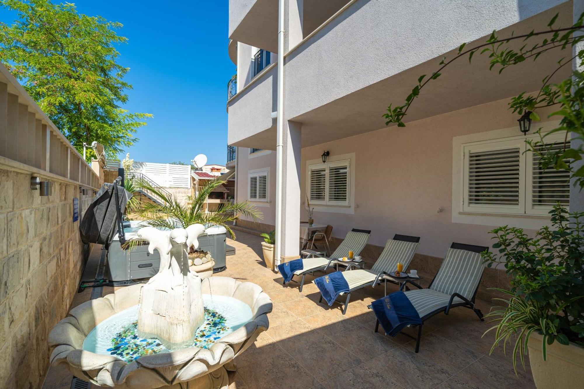 Apartments Villa Aura - Adult Only Ντουμπρόβνικ Εξωτερικό φωτογραφία