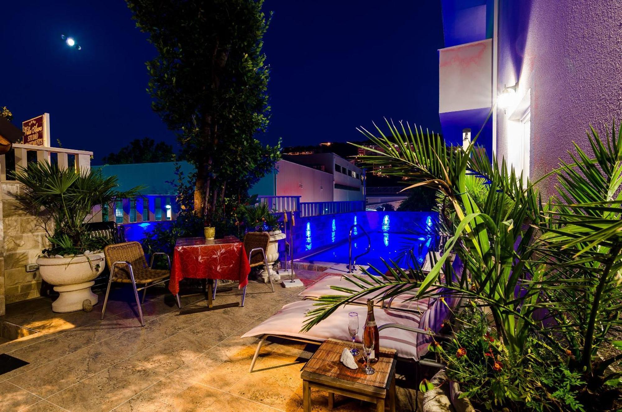 Apartments Villa Aura - Adult Only Ντουμπρόβνικ Εξωτερικό φωτογραφία